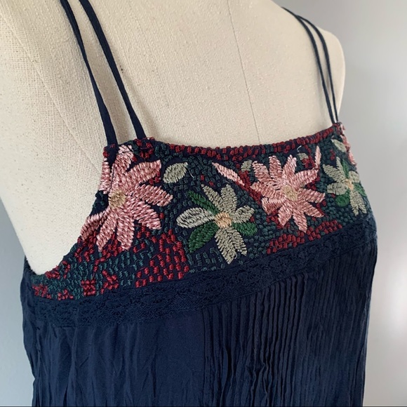 4/$30. American Eagle Summer Embroidered Strap Dress S - Picture 6 of 13